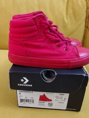 Converse Kids High-Top Sneakers in Vibrant Red